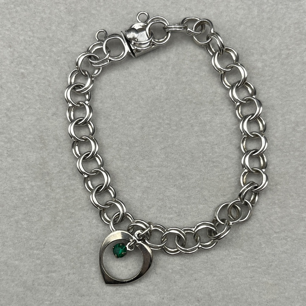 Sterling silver charm bracelet with 1 sterling silver charm size 6 3/4